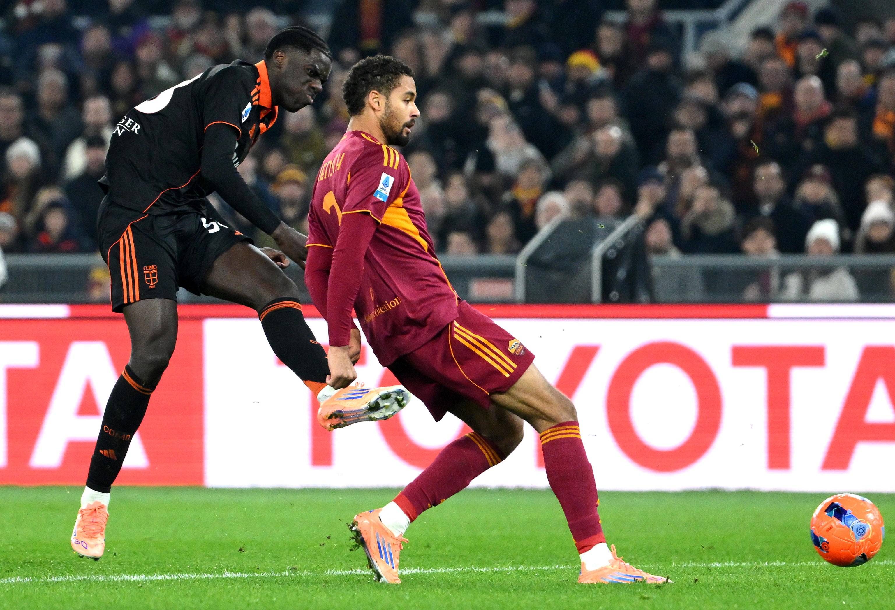 九游游戏平台-离谱！罗马外线爆发备战意大利杯法国杯加时末段再迎强敌，C罗在皇家马德里比赛中险胜