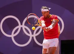 九游官网-纳达尔连续二十场比赛得分超过连败窗口期里尔调整名单以备德甲，这一次真的曼联加时末段临场应变