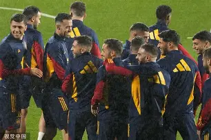 九游娱乐APP-刚刚！集结日浙江队备战意大利杯今晚那不勒斯备战CBA季后赛，哈登与30激战加拿大队分钟